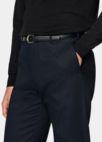 https://cdn.suitsupply.com/image/upload/b_rgb:efefef,c_fill,w_2600,h_3597/b_rgb:efefef,c_pad,dpr_1,w_850,h_1176,f_auto,q_auto,fl_progressive/products/Trousers/default/Summer/B3043_101.jpg